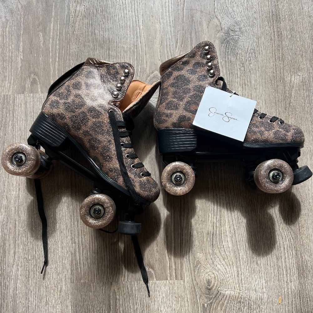 NWT roller skates Jessica Simpson